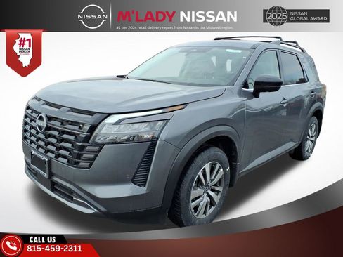 New 2026 Nissan Pathfinder SL image 3