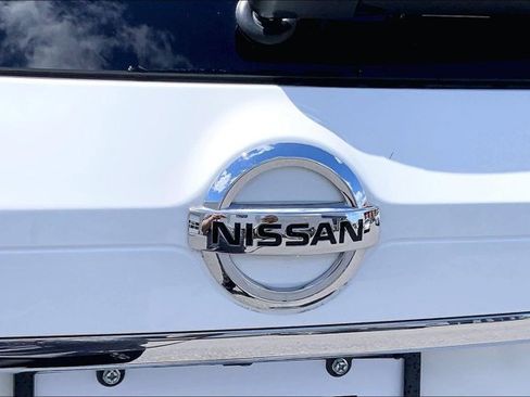 Used 2019 Nissan Rogue SV w/ Premium Package AWD/4WD image 30