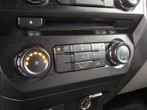 Used 2016 Ford F150 XLT image 18