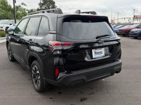 Used 2025 Subaru Forester Premium w/ Convenience Package #2 AWD/4WD image 4
