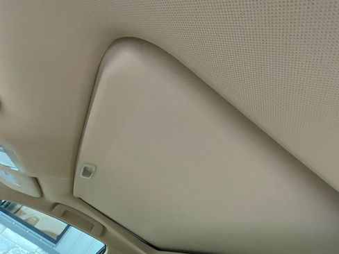 Used 2016 Toyota Avalon Touring image 33