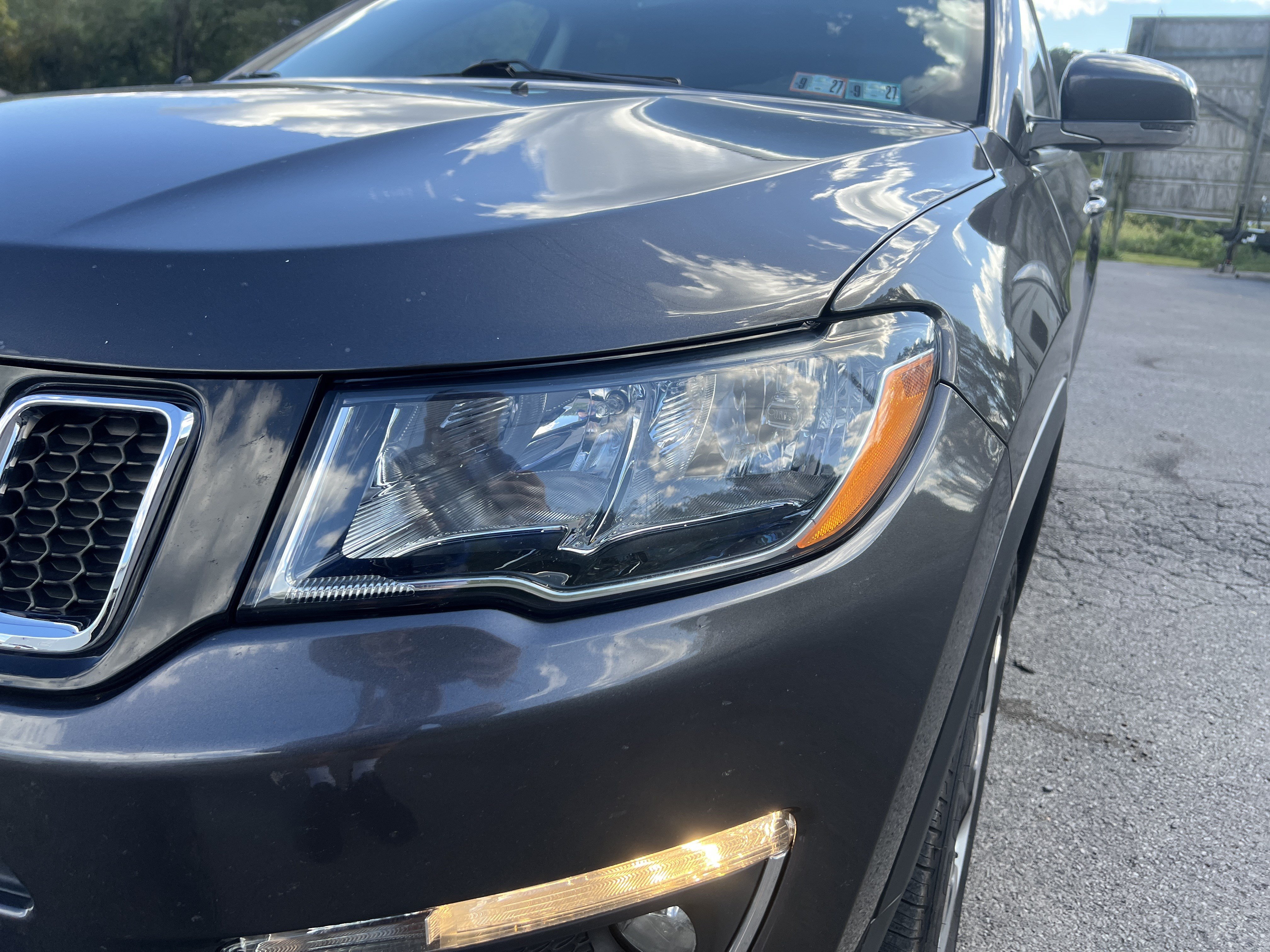 Used 2019 Jeep Compass Limited AWD/4WD image 10