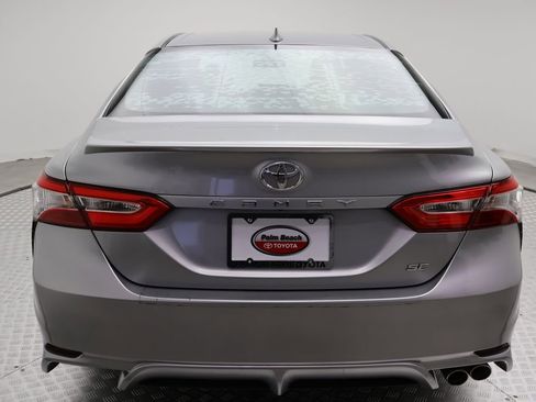 Certified 2020 Toyota Camry SE image 10