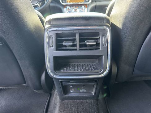 Used 2018 Lincoln Continental Livery w/ Equipment Group 500A image 20