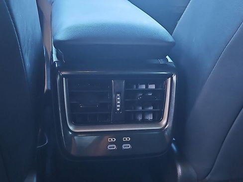 Used 2025 Toyota Crown Signia XLE image 19