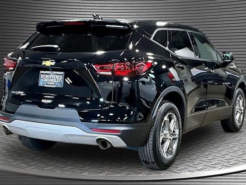 Used 2023 Chevrolet Blazer LT FWD image 6