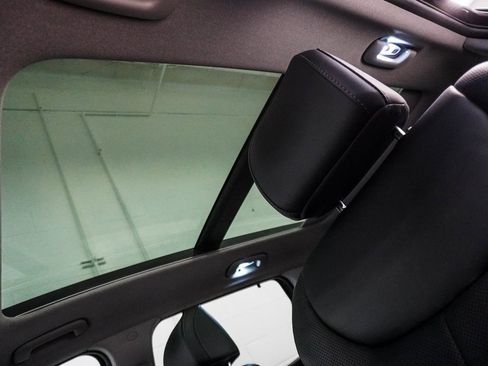 Used 2023 Hyundai Santa Fe Limited image 8