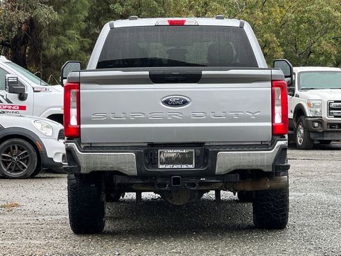 Certified 2024 Ford F250 XLT image 5