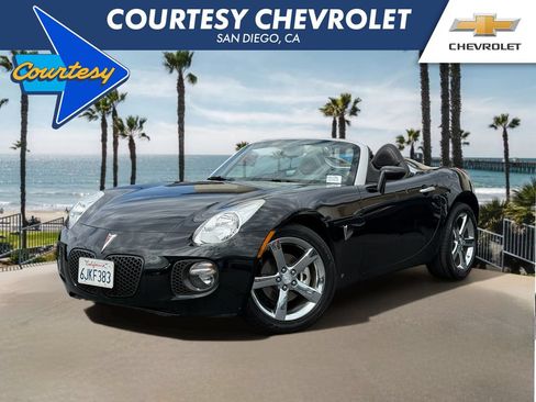 Used 2009 Pontiac Solstice GXP w/ Premium Package RWD image 1
