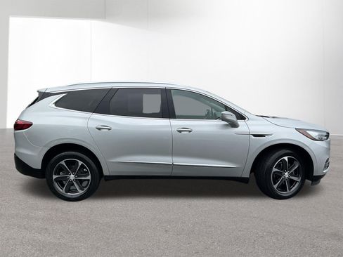 Used 2020 Buick Enclave Essence w/ Sport Touring Edition AWD/4WD image 2