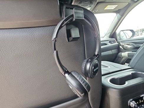 Used 2021 GMC Yukon XL Denali w/ Denali Ultimate Package RWD image 22