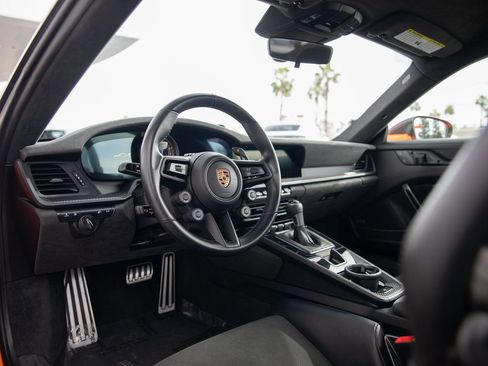 Certified 2024 Porsche 911 GT3 RS image 4