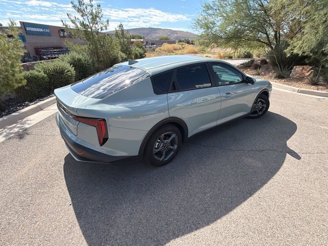 Used 2025 Kia K4 FWD image 5