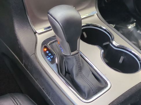 Used 2019 Jeep Grand Cherokee Laredo w/ Laredo X Package RWD image 32