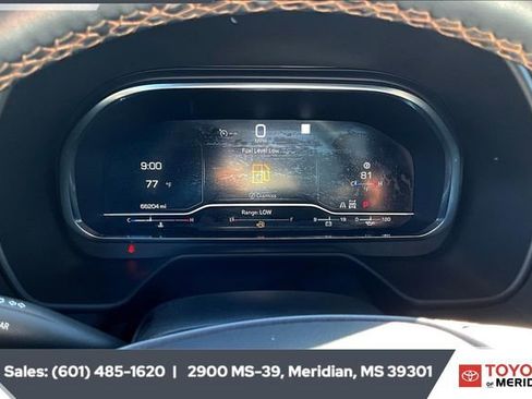 Used 2023 GMC Yukon AT4 w/ AT4 Premium Package image 13