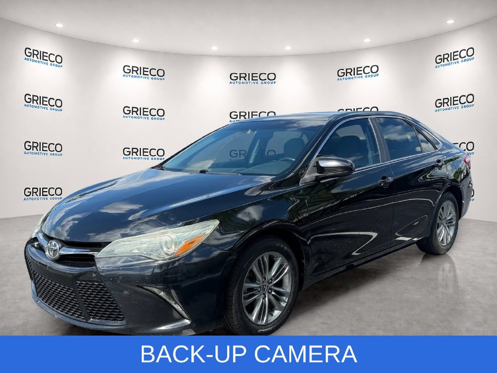 Used 2015 Toyota Camry SE FWD image 3