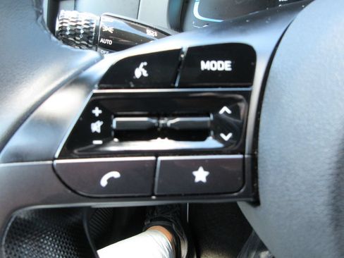Used 2026 Hyundai Elantra Sport FWD image 22