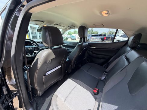 Used 2023 Buick Encore GX Select w/ Sport Touring Package FWD image 24