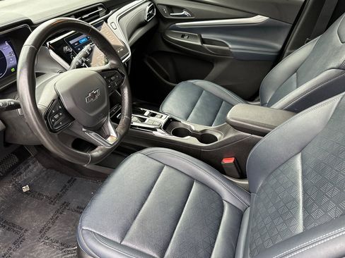 Used 2022 Chevrolet Bolt EUV LT w/ Convenience Package image 10