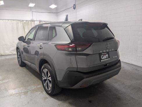 Used 2023 Nissan Rogue SV AWD/4WD image 9