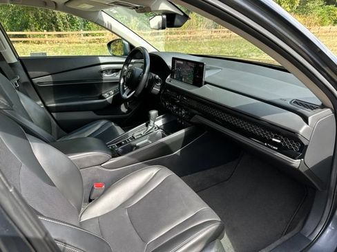 Used 2023 Honda Accord Touring image 24
