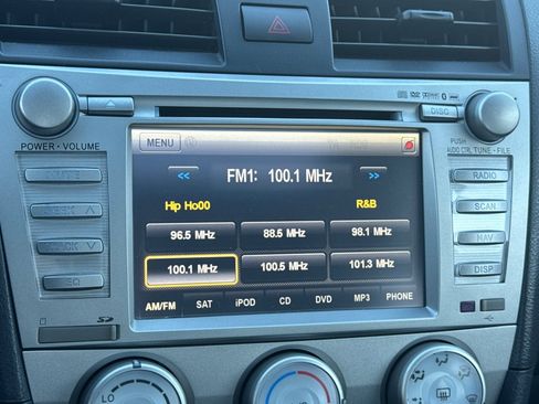 Used 2011 Toyota Camry SE image 25