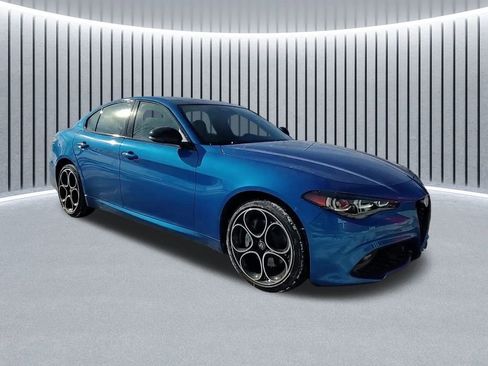 New 2025 Alfa Romeo Giulia AWD image 2