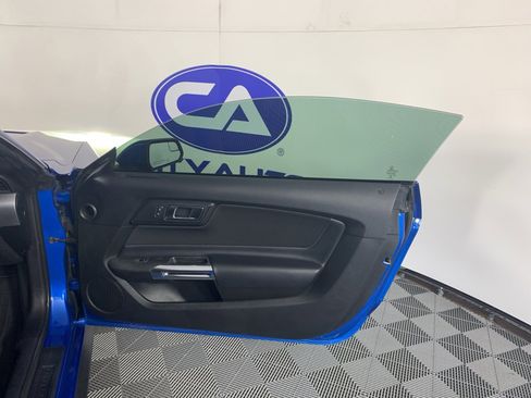 Used 2019 Ford Mustang GT w/ Ford Safe & Smart Package image 31