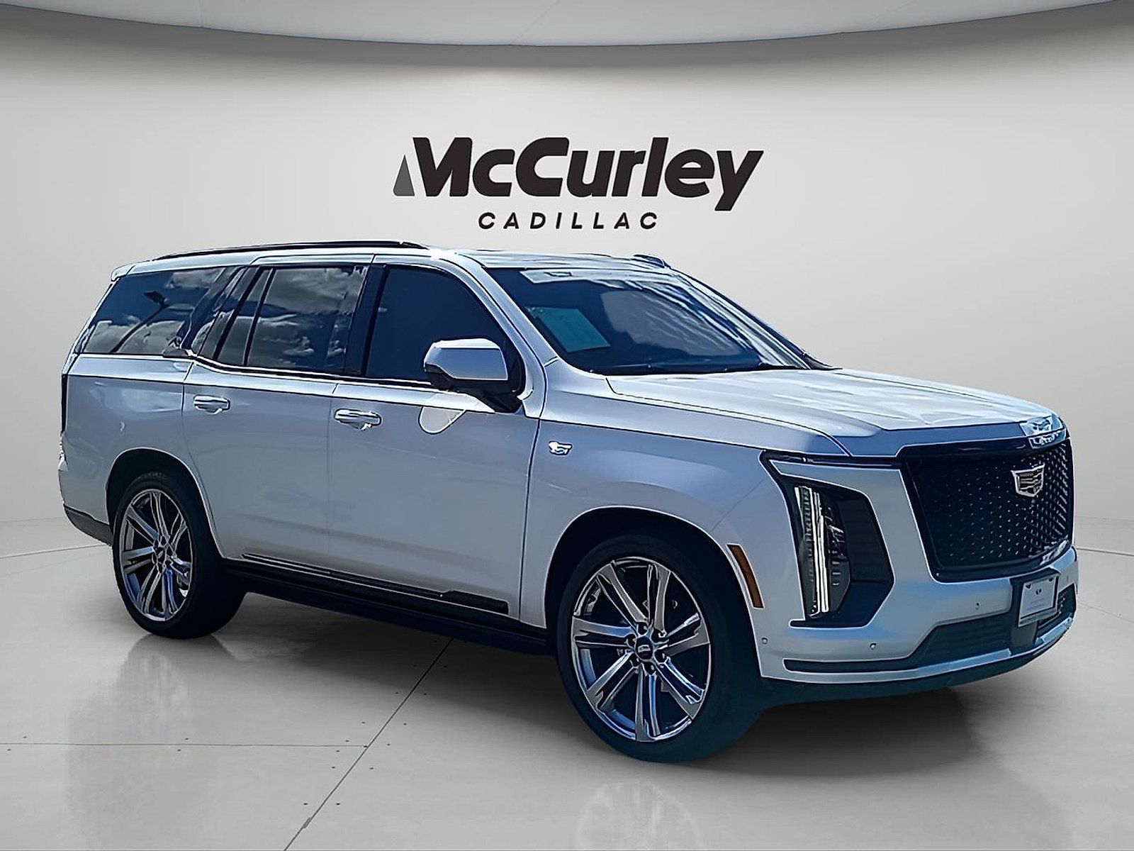 Certified 2025 Cadillac Escalade Sport Platinum AWD/4WD image 1