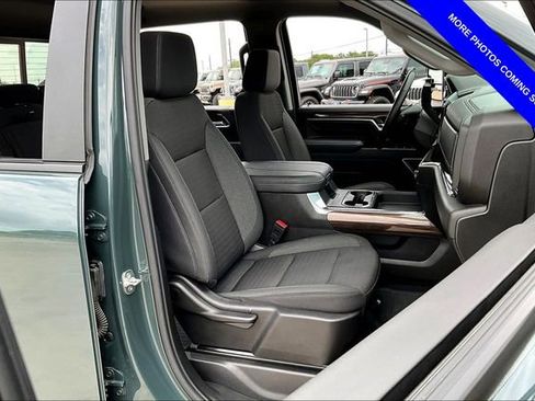 Used 2025 Chevrolet Silverado 2500 LT w/ Trail Boss Package image 7