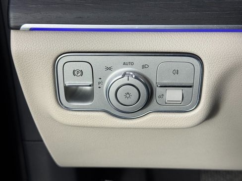 Used 2020 Mercedes-Benz GLS 450 4MATIC w/ Convenience Package image 19