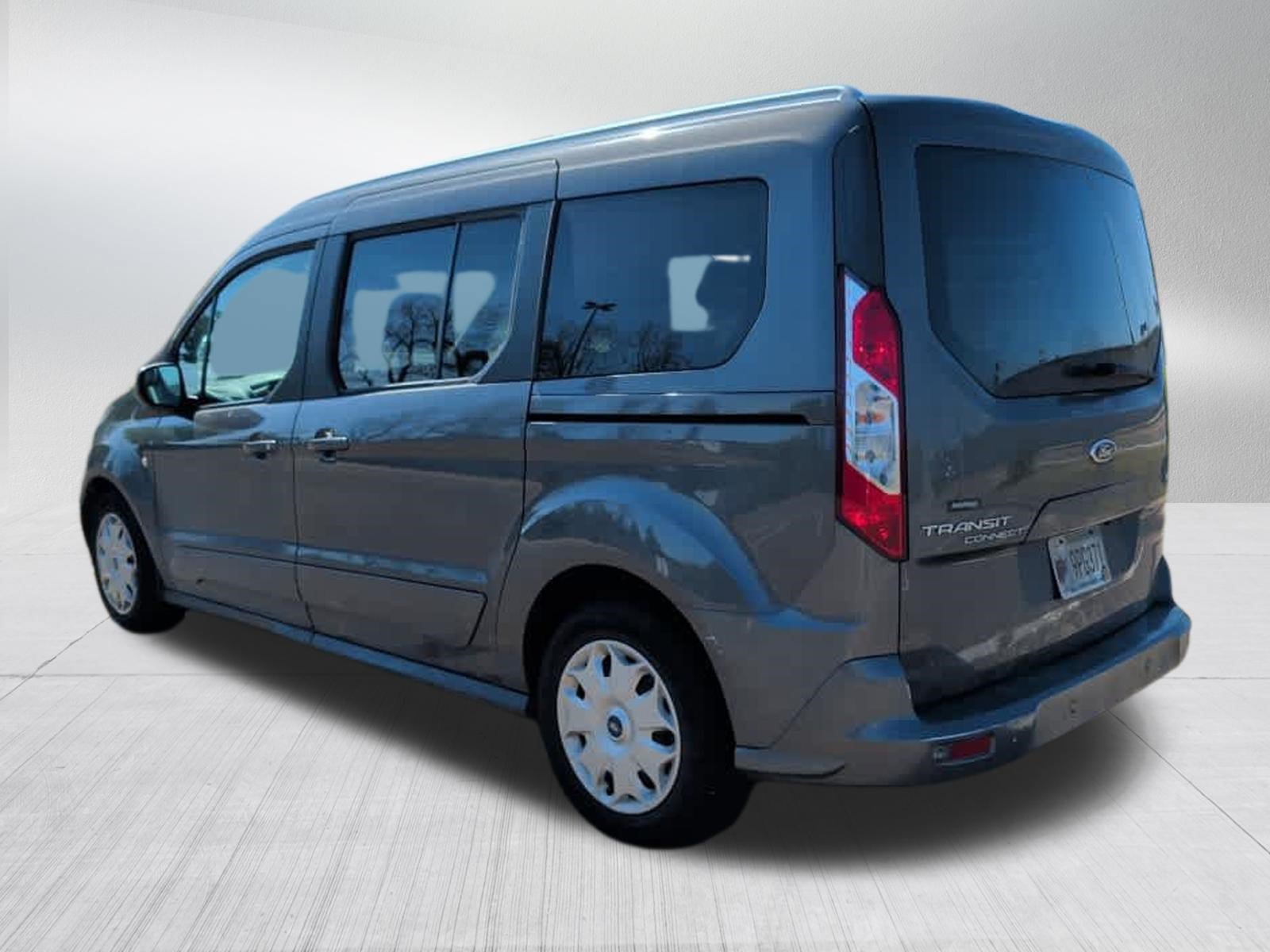 Used 2015 Ford Transit Connect XLT FWD image 3