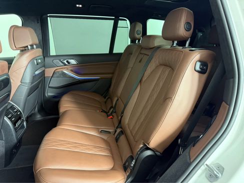 Certified 2024 BMW X7 xDrive40i w/ M Sport Package image 16