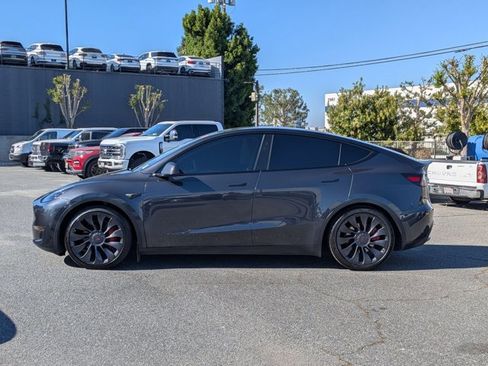 Used 2024 Tesla Model Y Performance image 9