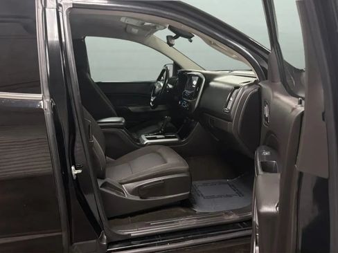 Used 2018 Chevrolet Colorado LT w/ LT Convenience Package RWD image 21