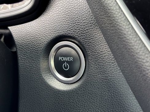 Used 2024 Toyota Corolla SE w/ Convenience Package FWD image 24