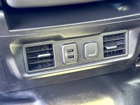 Used 2023 GMC Sierra 2500 SLE w/ SLE Convenience Package image 19