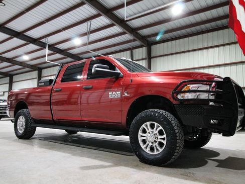 Used 2015 RAM 2500 Tradesman w/ Chrome Appearance Group AWD/4WD image 17