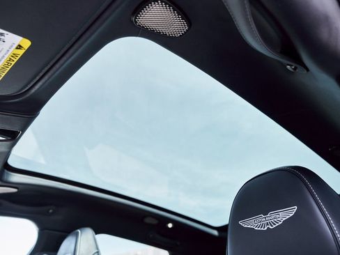 Used 2025 Aston Martin DBX 707 image 47