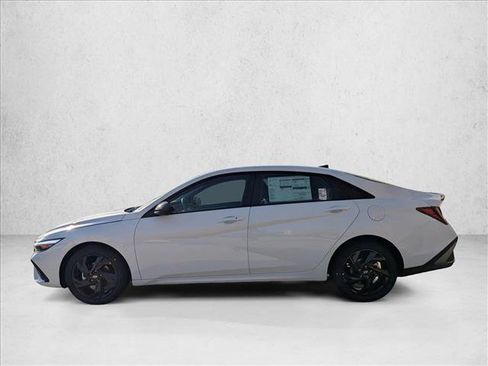 New 2026 Hyundai Elantra Sport image 4