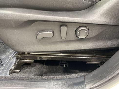 Used 2024 Subaru Forester Limited AWD/4WD image 12