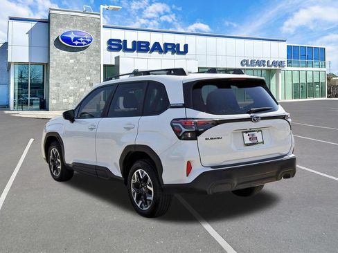 Certified 2025 Subaru Forester Premium w/ Convenience Package #1 AWD/4WD image 4