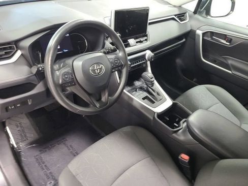 Used 2023 Toyota RAV4 XLE FWD image 23