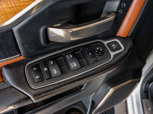 Used 2019 RAM 3500 Limited image 43