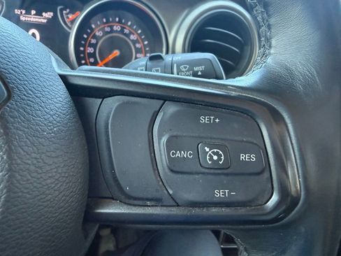 Used 2018 Jeep Wrangler Unlimited Sport S AWD/4WD image 20