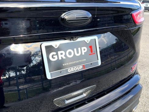 Used 2019 Ford Edge ST w/ Equipment Group 401A image 9