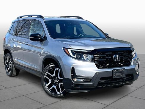 Used 2023 Honda Passport Elite image 3