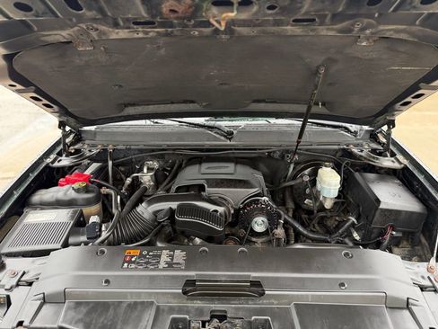 Used 2013 Chevrolet Avalanche LTZ AWD/4WD image 37