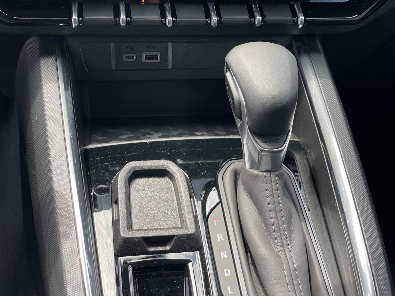 New 2026 GMC Canyon Elevation w/ Convenience Package RWD image 18