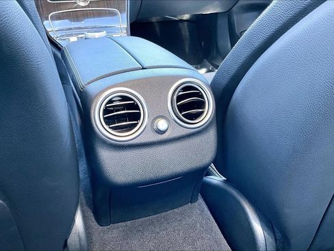 Used 2018 Mercedes-Benz C 300 4MATIC Sedan image 34